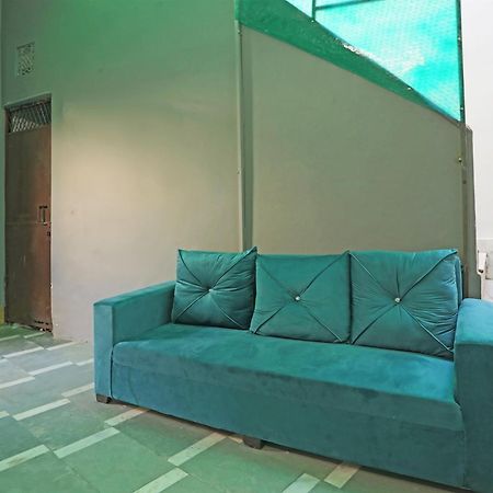 Oyo Kashish Palace New Delhi Exterior photo