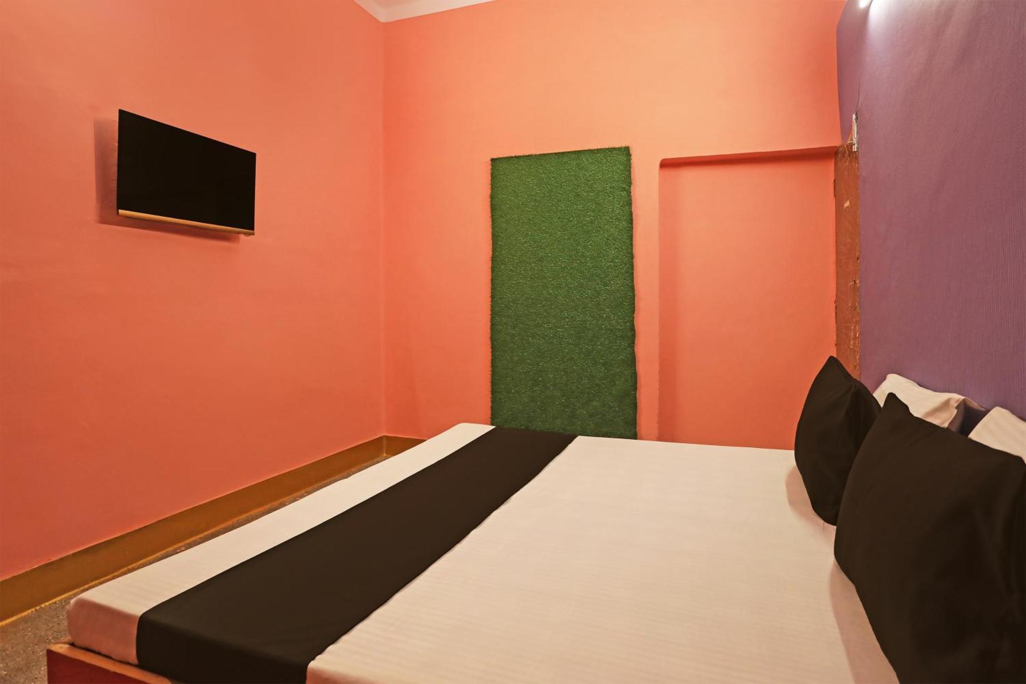 Oyo Kashish Palace New Delhi Exterior photo